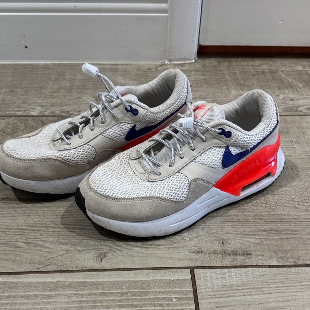 Women White orange and blue 9.5 Nike AIR Sneakers